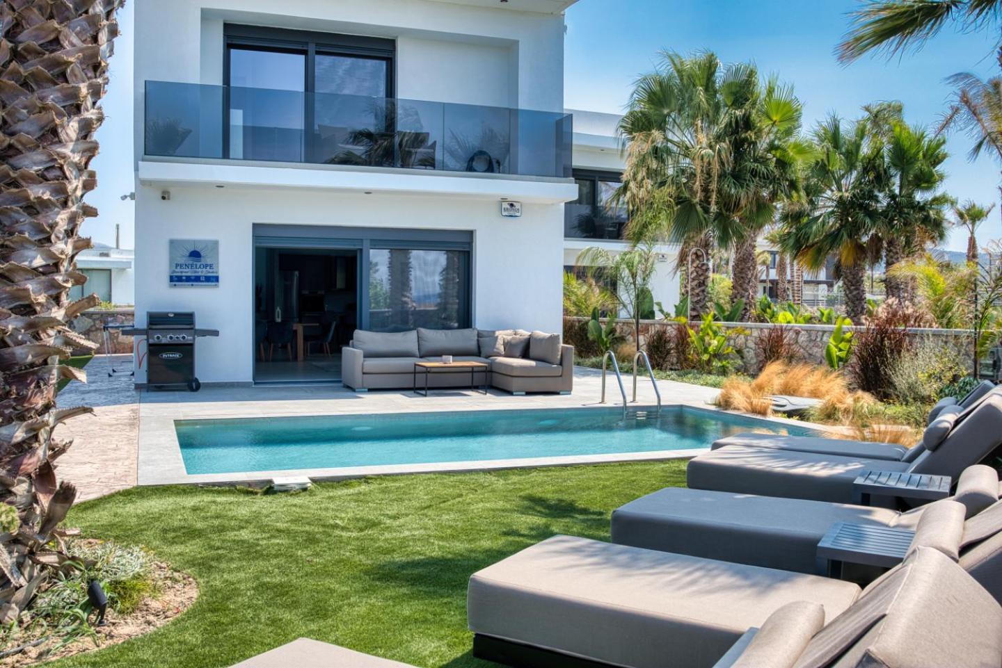 Penelope Beachfront Villa Kremastí المظهر الخارجي الصورة